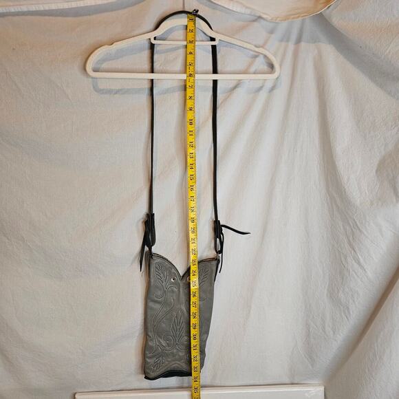 Cowboy Boot Gray Crossbody Purse/bag. Made USA. Sturdy straps. Cowgirl. Western. - Picture 4 of 16